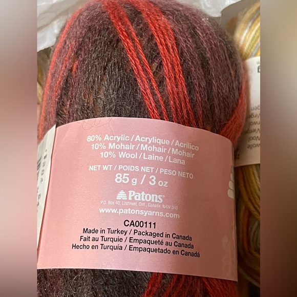 Lots of Crochet Yarn Acrylic Mohair, Etc. - Picture 3 of 11